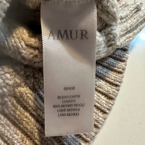 Amur Ulla Fringe Sweater Wool Size Medium Oatmeal - Picture 3 of 7